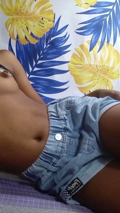 Elvinah live cam on Cam4