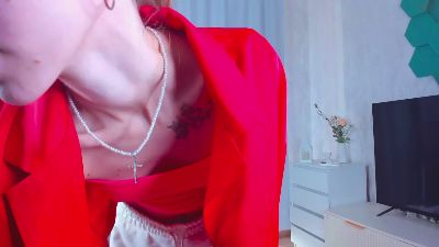 ElviraYorio live cam on Cam4