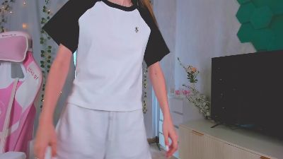 ElviraYorio live cam on Cam4