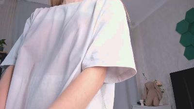 ElviraYorio live cam on Cam4