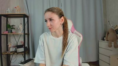 ElviraYorio live cam on Cam4