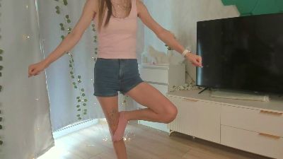 ElviraYorio live cam on Cam4