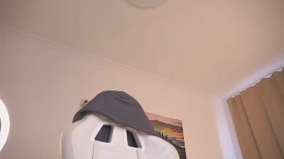 ElwynaBumford live cam on Cam4