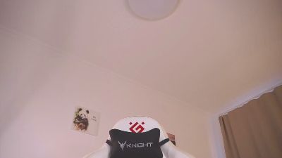 ElwynaBumford live cam on Cam4