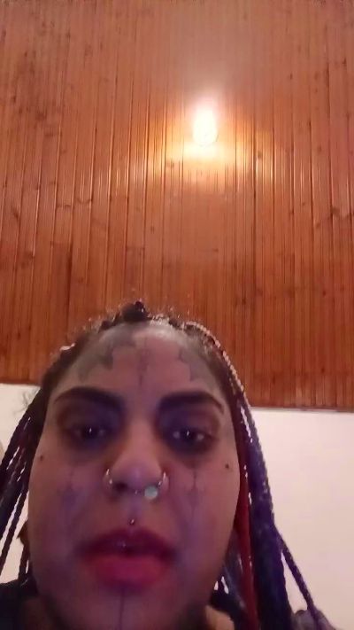 Ely_spank Live Webcam on Cam4