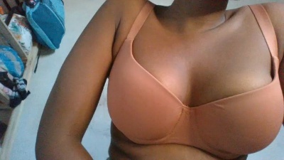 Elysa live cam on Cam4