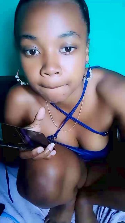 Elysca live cam on Cam4