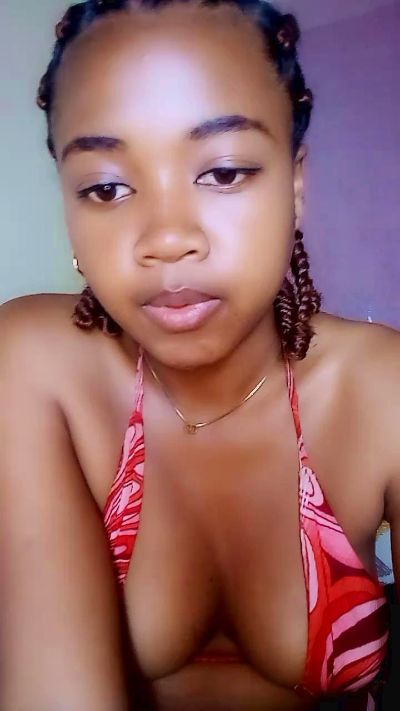 Elysca live cam on Cam4
