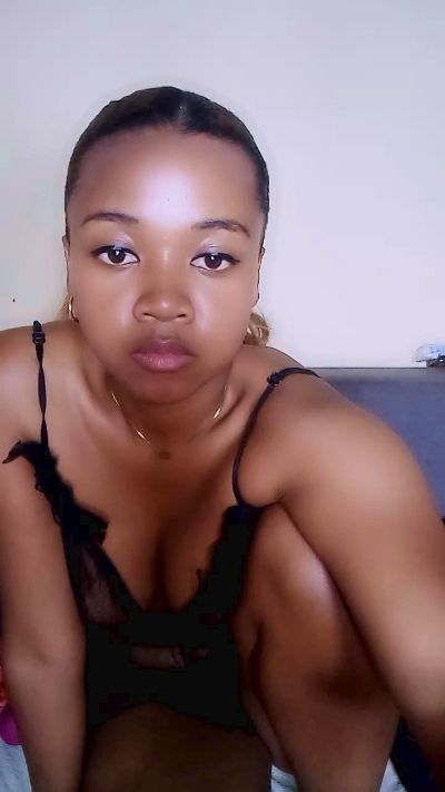 Elysca live cam on Cam4