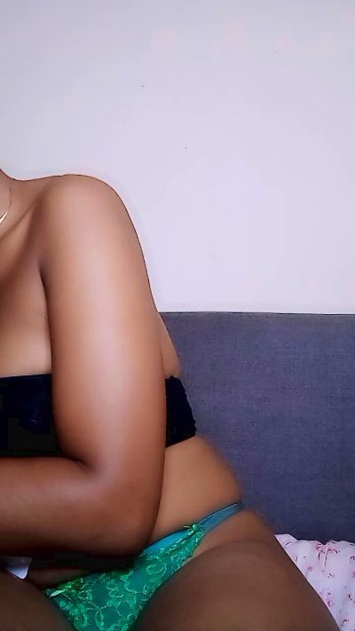 Elysca live cam on Cam4
