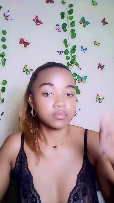 Elysca live cam on Cam4
