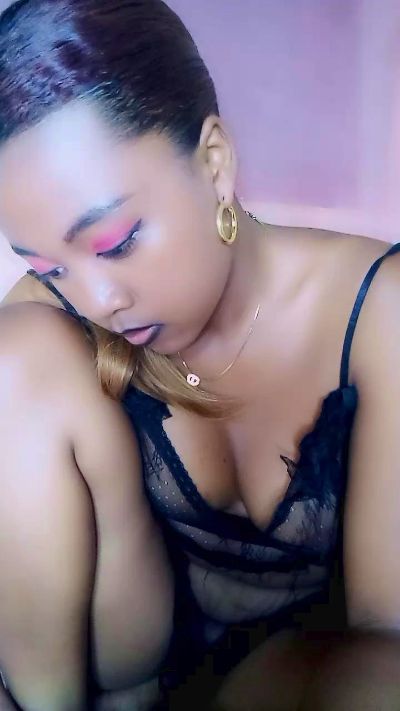 Elysca live cam on Cam4