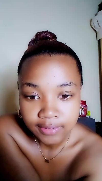 Elysca live cam on Cam4