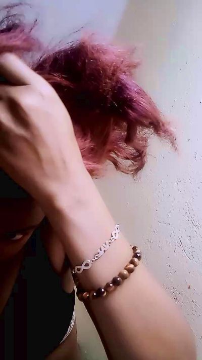 Elysca live cam on Cam4
