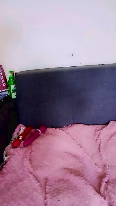 Elysca live cam on Cam4