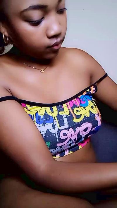 Elysca live cam on Cam4