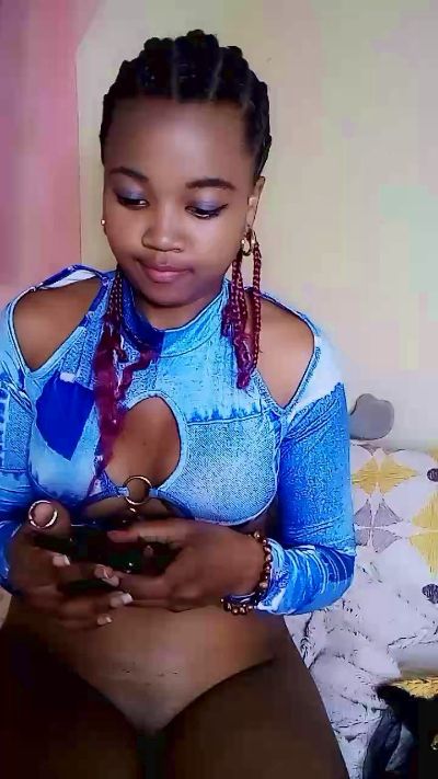 Elysca live cam on Cam4