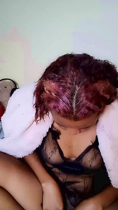 Elysca live cam on Cam4