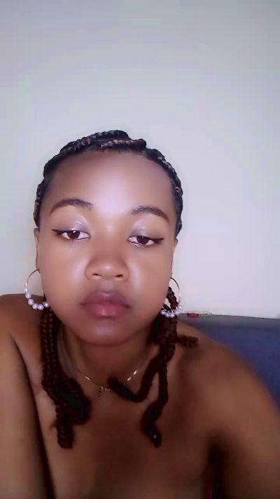 Elysca live cam on Cam4