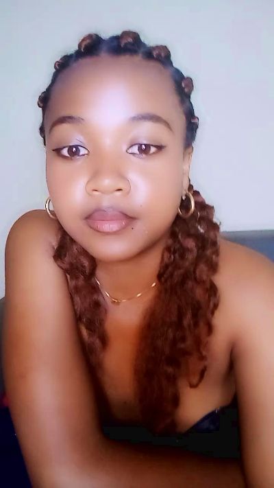 Elysca live cam on Cam4