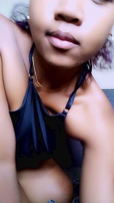 Elysca live cam on Cam4