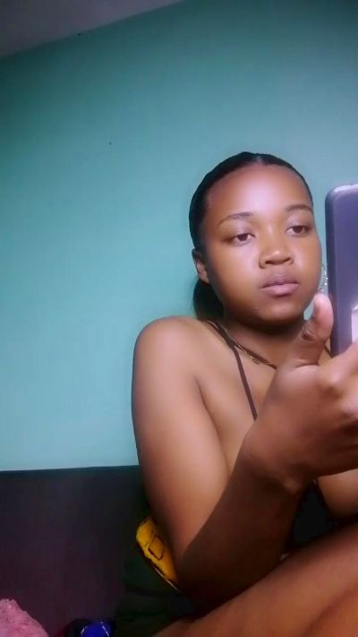 Elysca live cam on Cam4