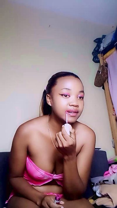 Elysca live cam on Cam4