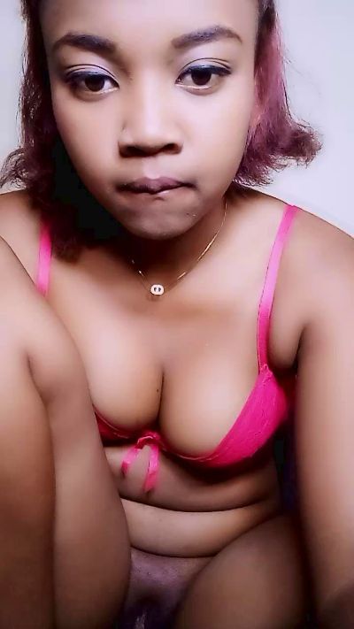 Elysca live cam on Cam4