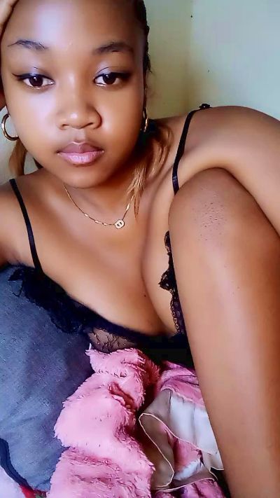Elysca live cam on Cam4