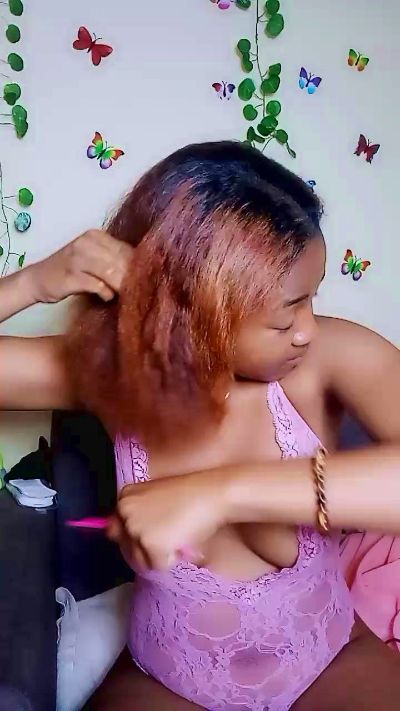 Elysca live cam on Cam4