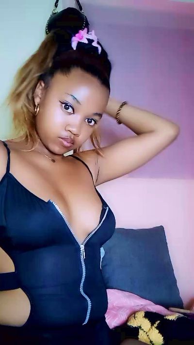 Elysca live cam on Cam4