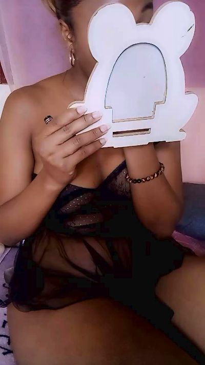 Elysca live cam on Cam4