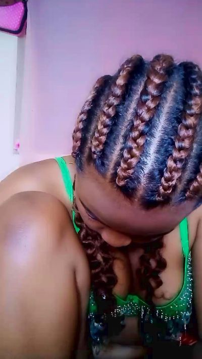Elysca live cam on Cam4