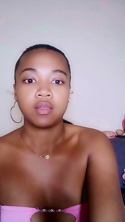 Elysca live cam on Cam4