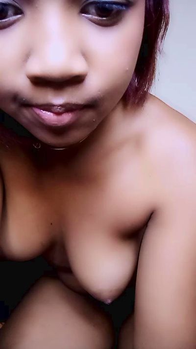 Elysca live cam on Cam4