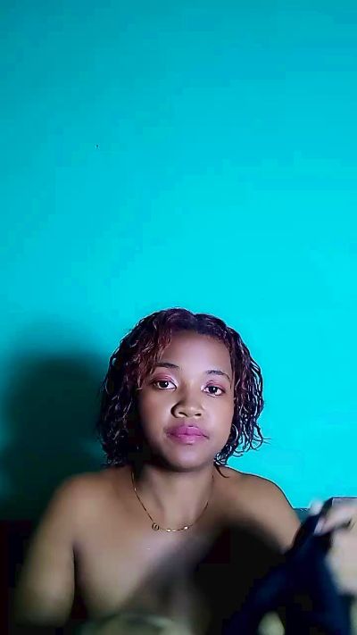Elysca live cam on Cam4