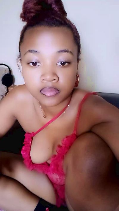 Elysca live cam on Cam4