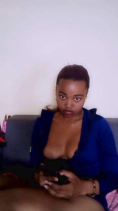 Elysca live cam on Cam4