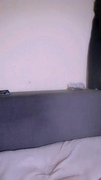 Elysca live cam on Cam4