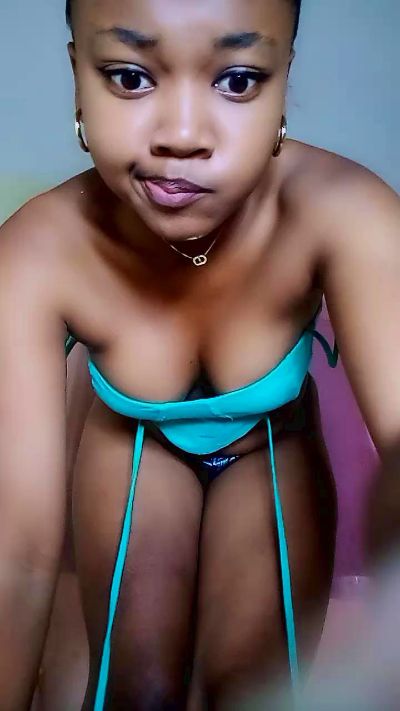Elysca live cam on Cam4