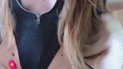 Elzakom live cam on Cam4