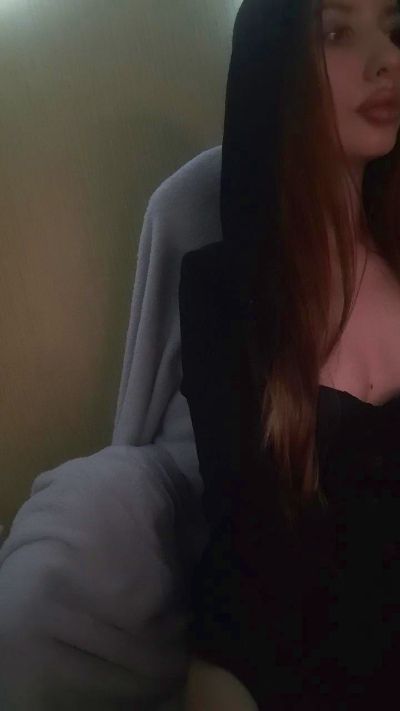 Elzakom live cam on Cam4