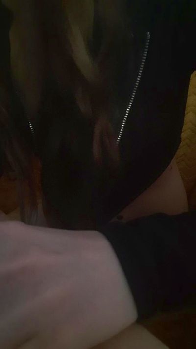 Elzakom live cam on Cam4