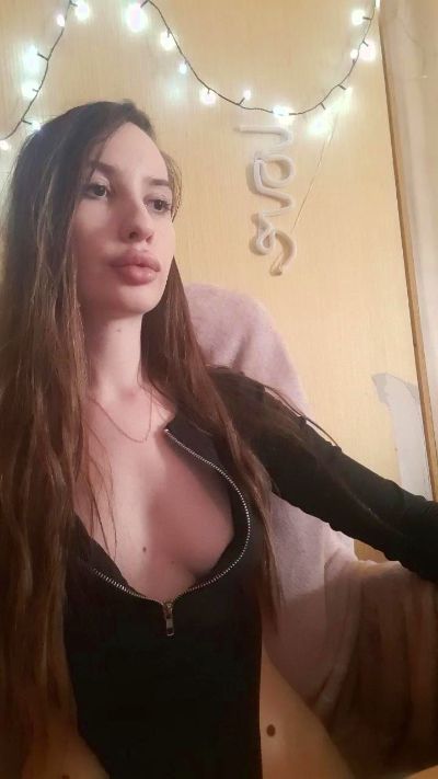 Elzakom live cam on Cam4