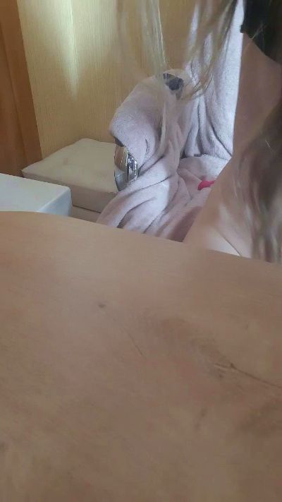Elzakom live cam on Cam4