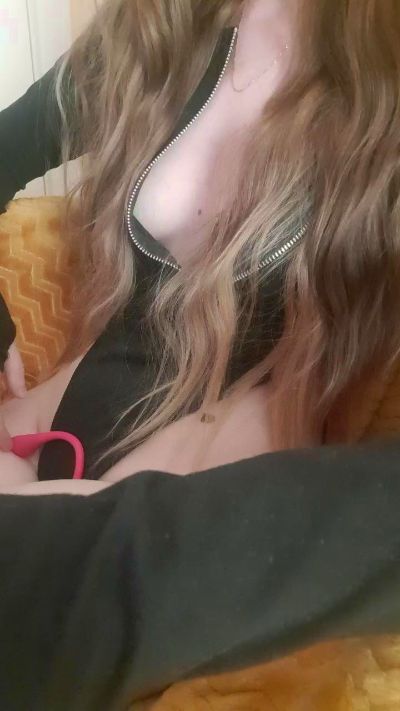 Elzakom live cam on Cam4