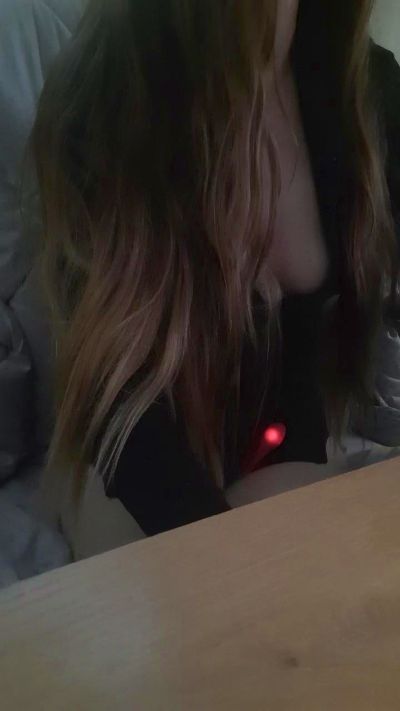 Elzakom live cam on Cam4