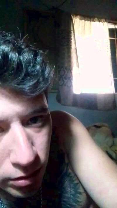 EmRom97 live cam on Cam4