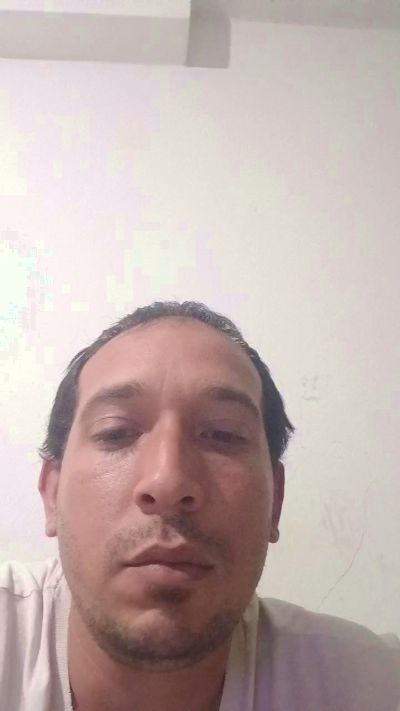 Ema32 live cam on Cam4