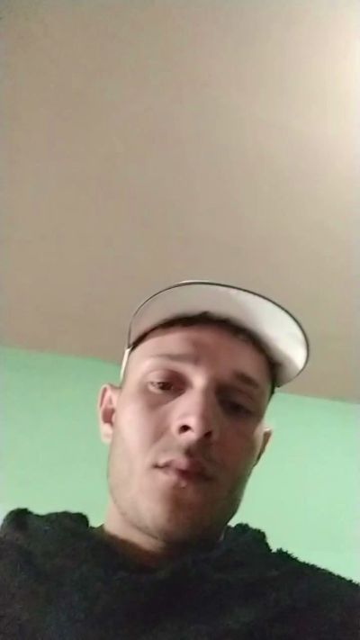 Emaa21c live cam on Cam4